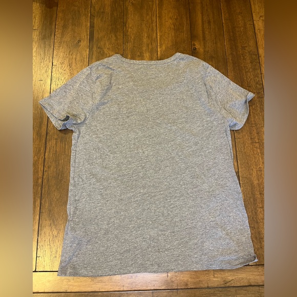 DKNY grey tee - Picture 4 of 5